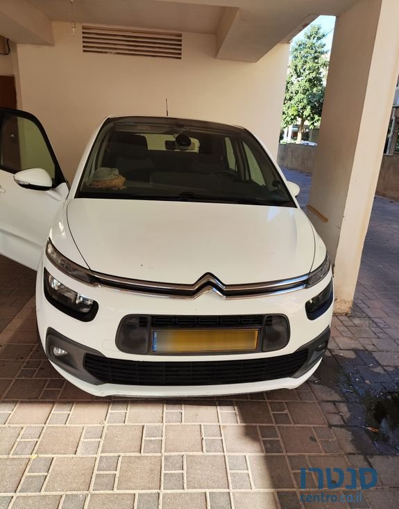 2017' Citroen C4 סיטרואן photo #1