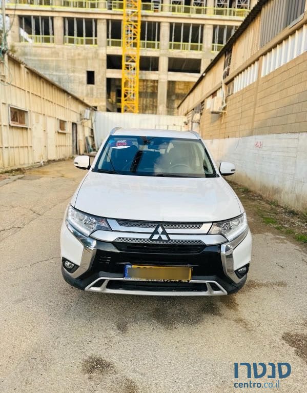 2019' Mitsubishi Outlander מיצובישי אאוטלנדר photo #2