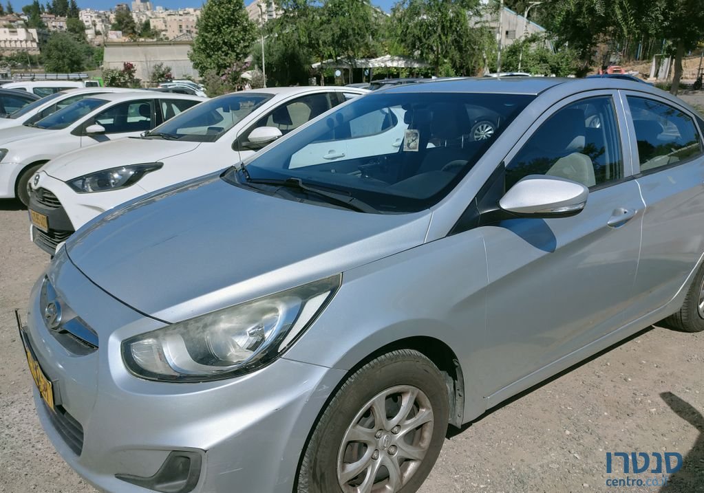 2014' Hyundai i25 יונדאי photo #5