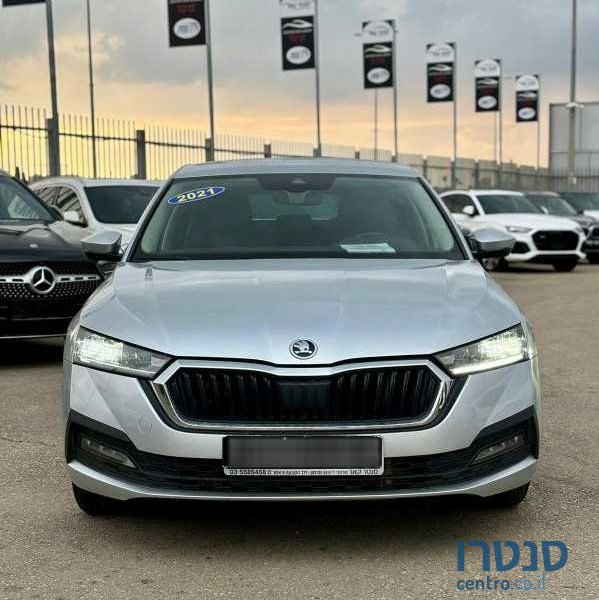 2021' Skoda Octavia סקודה אוקטביה photo #3