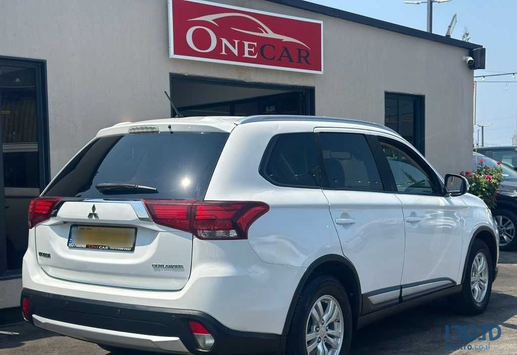2018' Mitsubishi Outlander מיצובישי אאוטלנדר photo #2