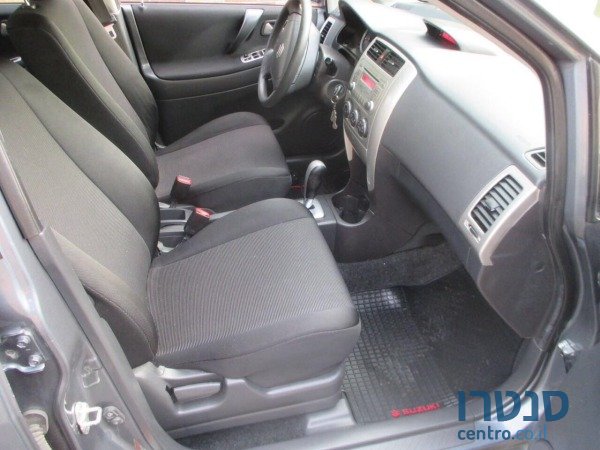 2007' Suzuki Liana photo #5