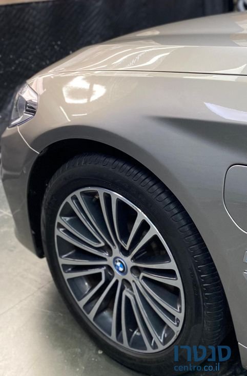 2018' BMW 5 Series ב.מ.וו סדרה 5 photo #6