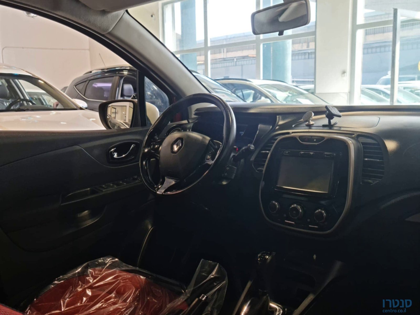 2014' Renault Captur photo #5