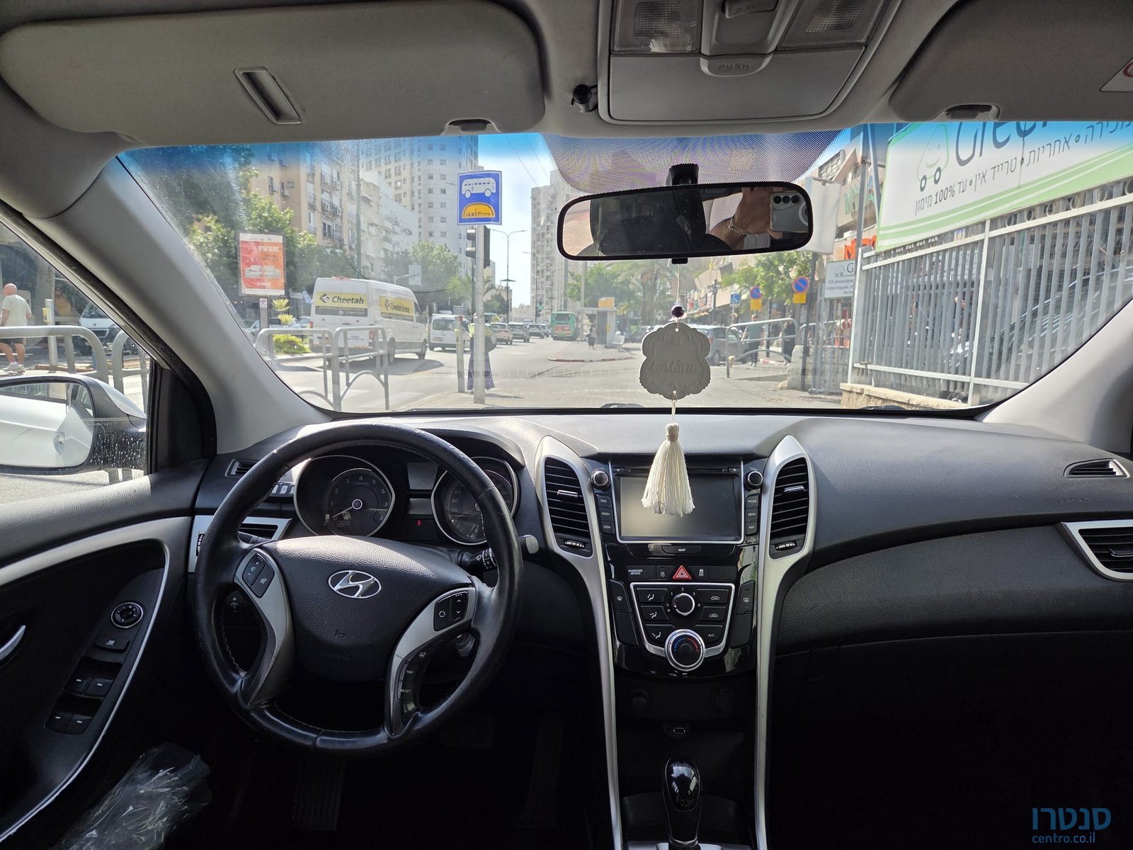 2013' Hyundai i30 photo #2