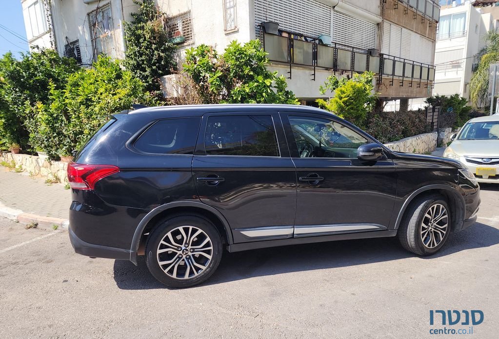 2018' Mitsubishi Outlander מיצובישי אאוטלנדר photo #6