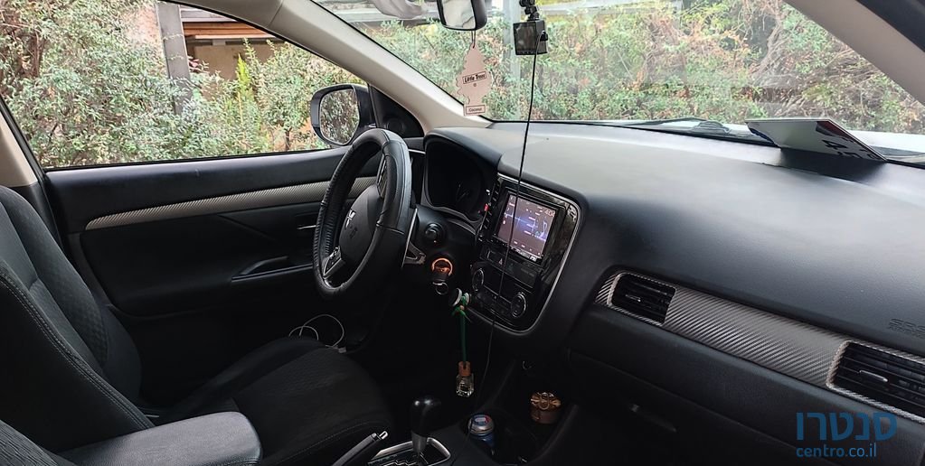 2015' Mitsubishi Outlander מיצובישי אאוטלנדר photo #4