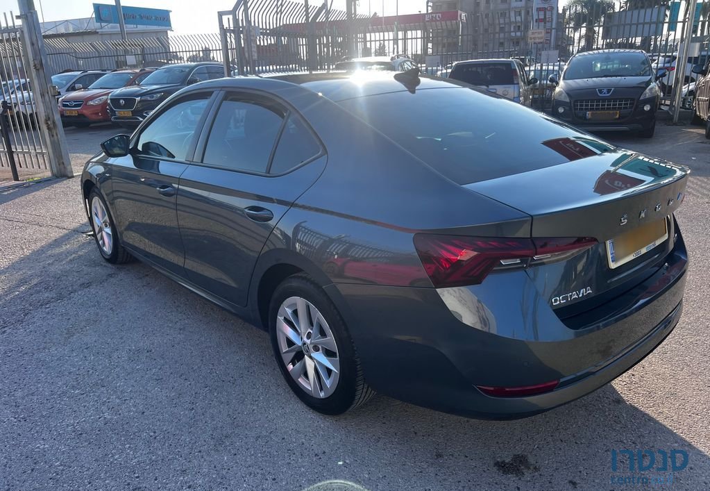 2021' Skoda Octavia סקודה אוקטביה photo #4