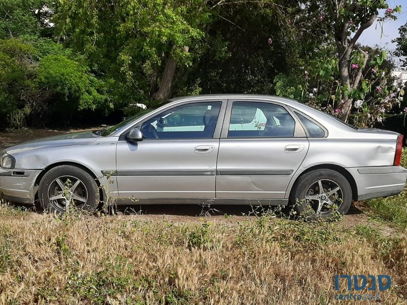 2002' Volvo S80 photo #3