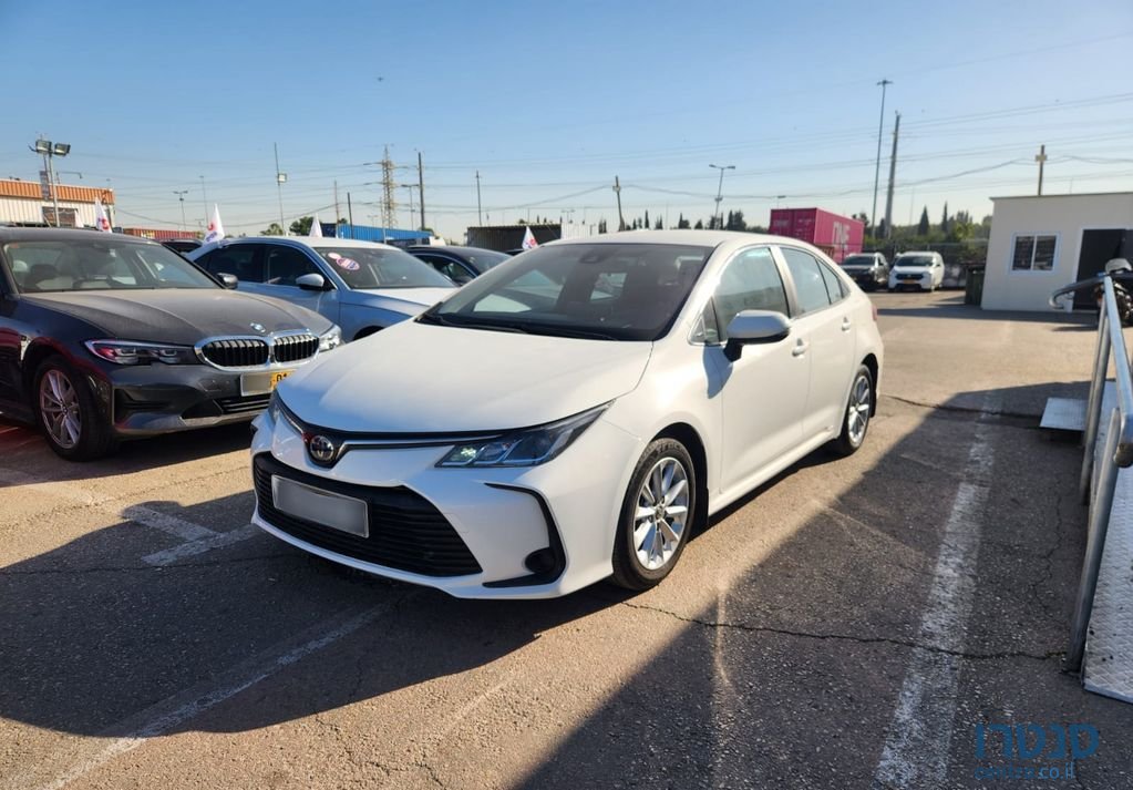 2022' Toyota Corolla טויוטה קורולה photo #2