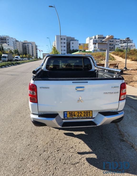 2018' Mitsubishi L200 4X4 מיצובישי טרייטון photo #5