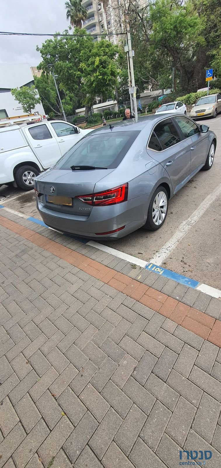 2017' Skoda Superb סקודה סופרב photo #2