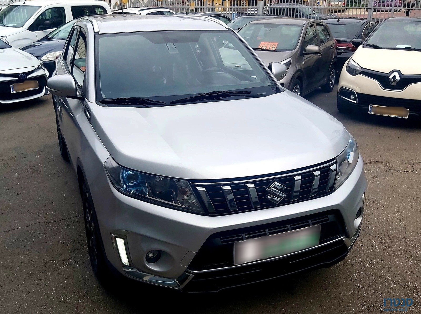 2019' Suzuki Vitara photo #2