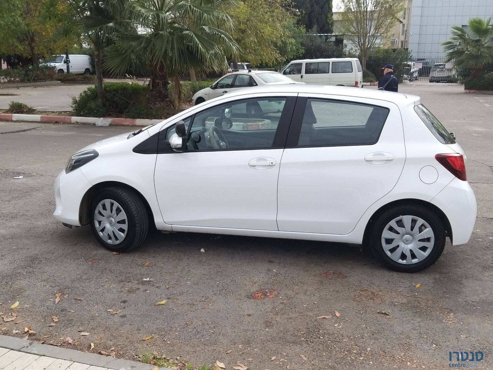 2016' Toyota Yaris יאריס STYLE IN NG photo #2
