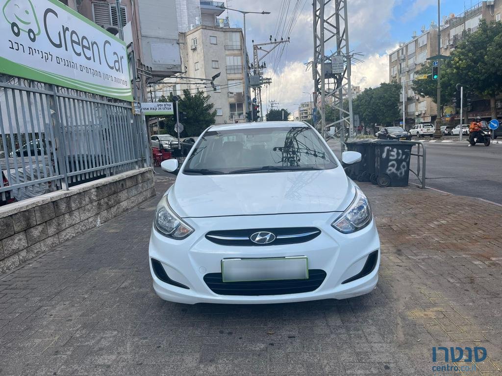 2017' Hyundai i25 photo #1