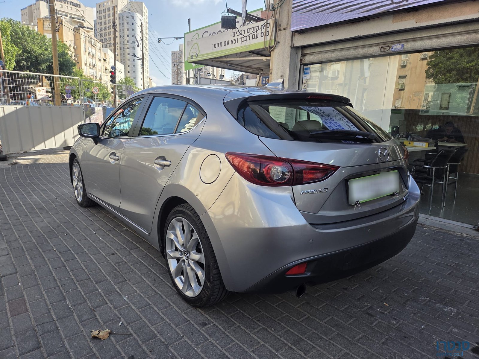 2017' Mazda 3 photo #5