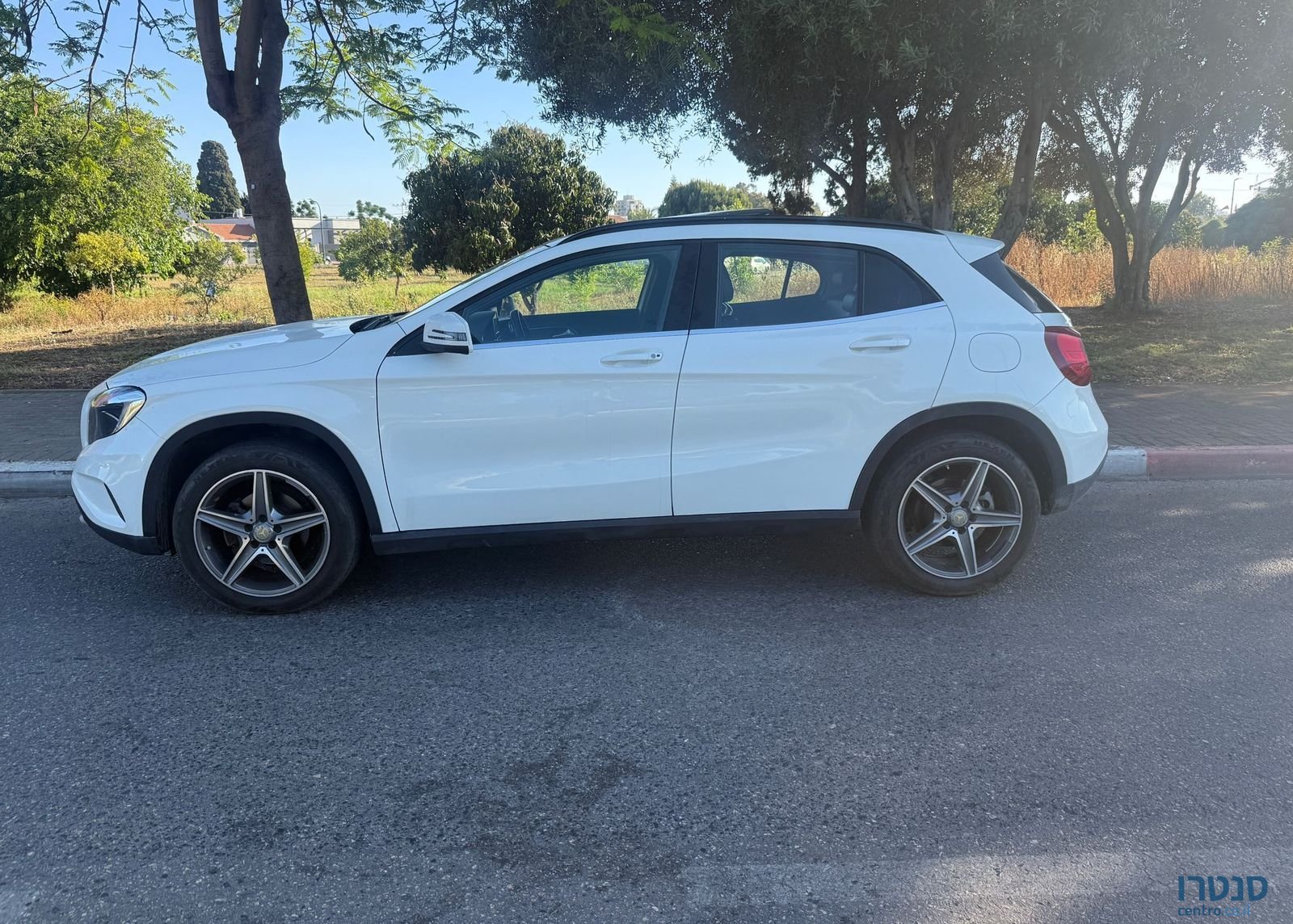 2017' Mercedes-Benz GLA מרצדס-בנץ photo #1