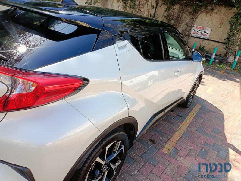 2019' Toyota C-Hr טויוטה photo #1