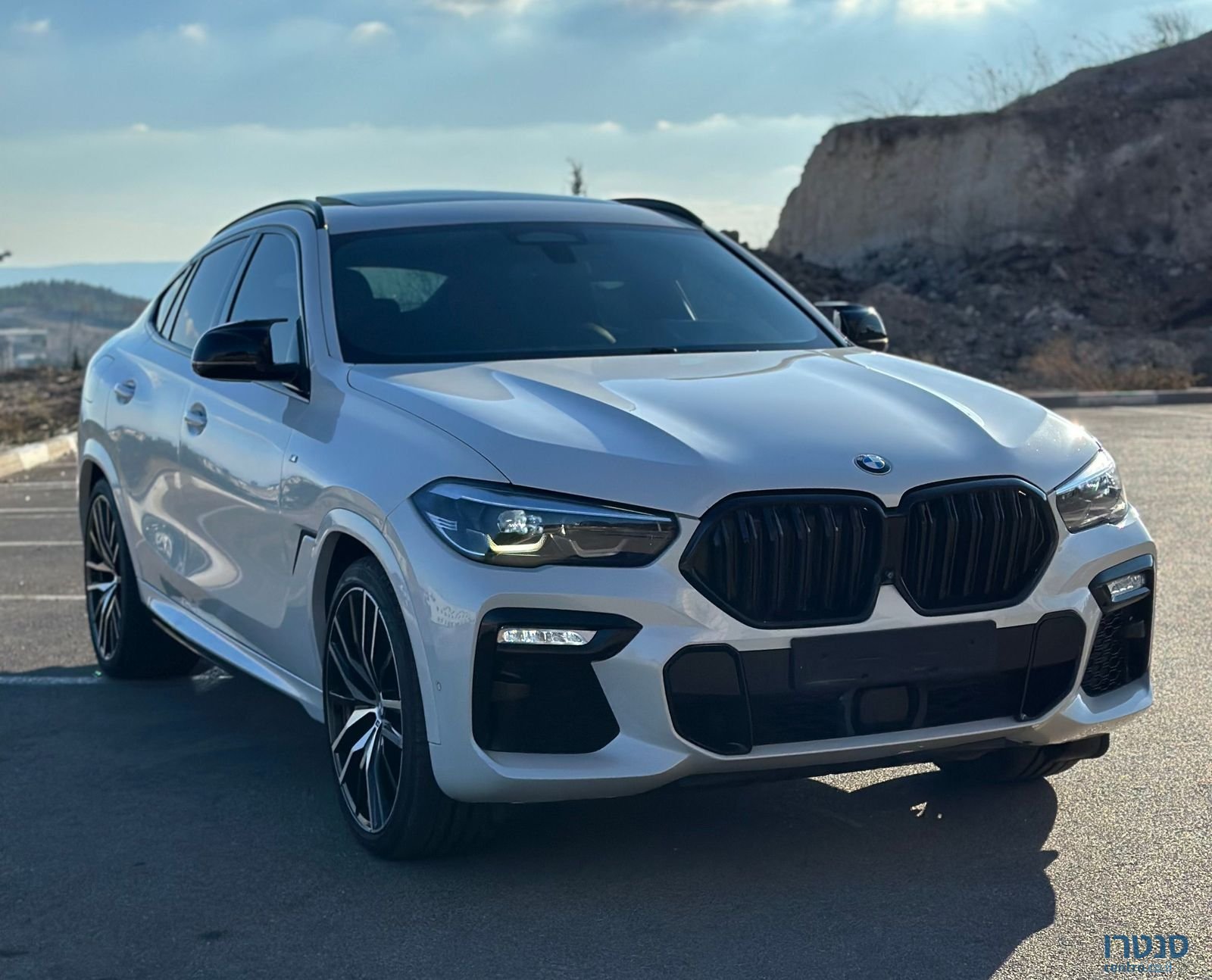 2021' BMW X6 ב מ וו photo #2