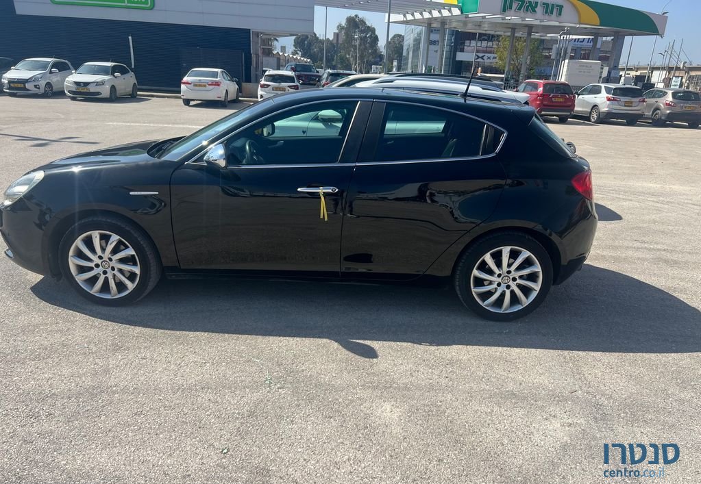 2014' Alfa Romeo Giulietta אלפא רומיאו ג'ולייטה photo #3