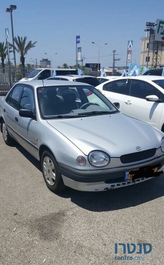 1999' Toyota Corolla photo #1