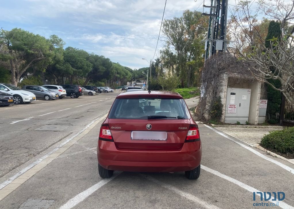 2015' Skoda Fabia סקודה פאביה photo #5