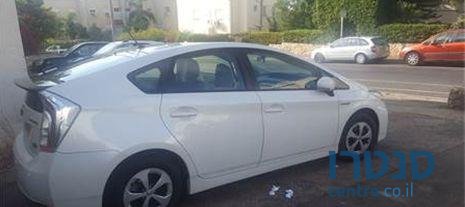 2015' Toyota Prius טויוטה פריוס photo #2