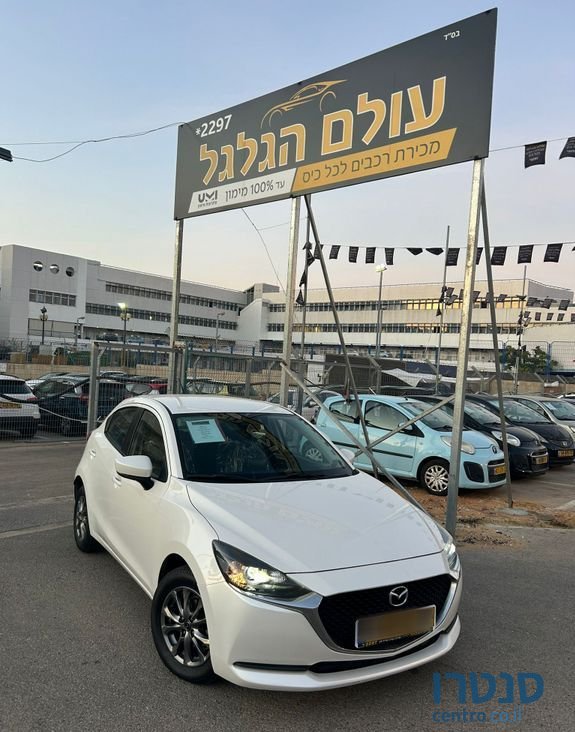 2021' Mazda 2 מאזדה photo #1