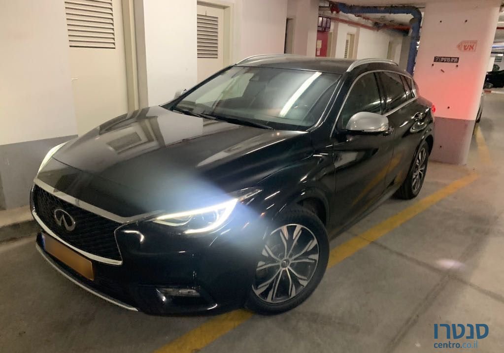 2018' Infiniti QX30 אינפיניטי photo #3
