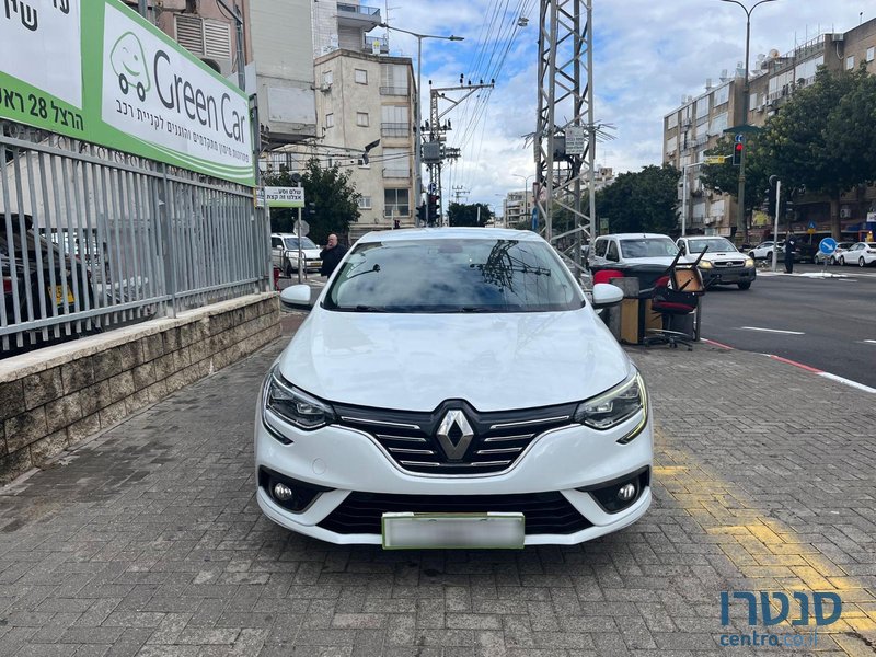 2021' Renault Megane photo #3