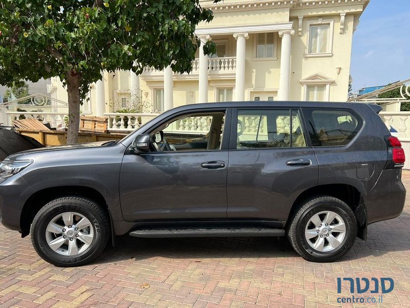 2022' Toyota Land Cruiser טויוטה לנד קרוזר photo #5