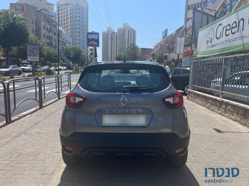 2018' Renault Captur photo #5