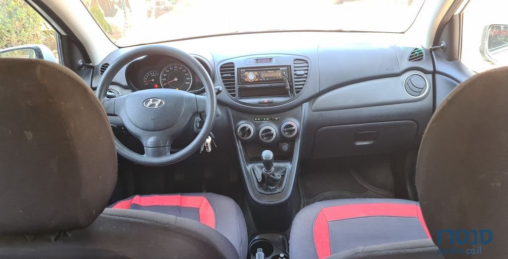 2011' Hyundai i10 יונדאי photo #5