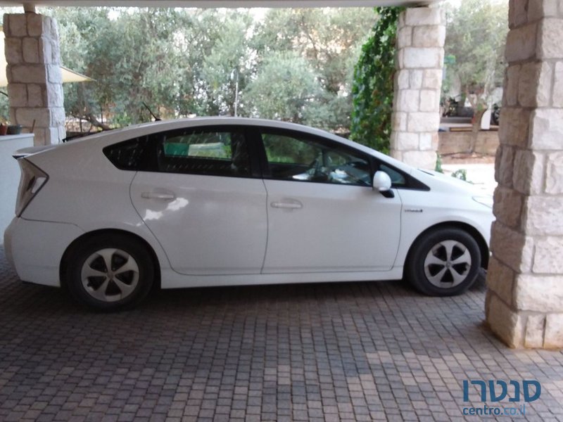 2015' Toyota Prius טויוטה פריוס photo #1