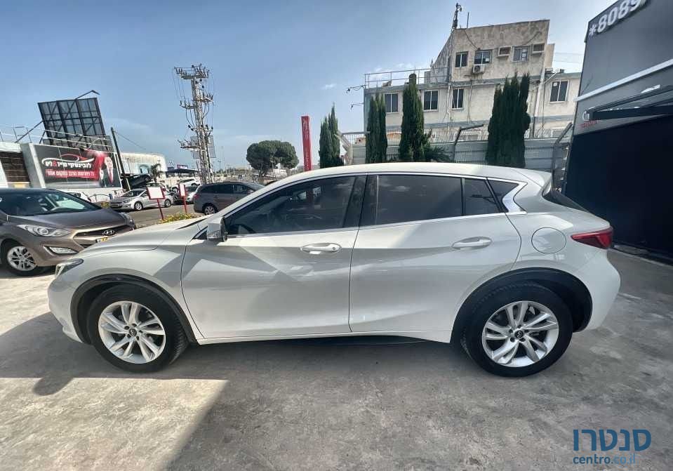 2020' Infiniti QX30 אינפיניטי photo #5