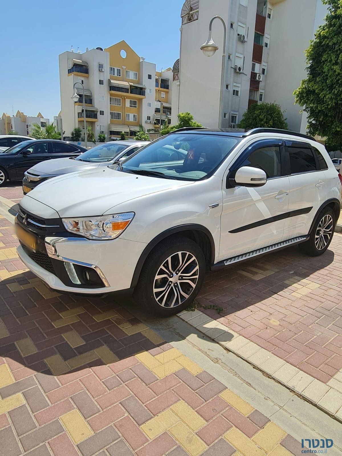 2018' Mitsubishi ASX photo #4