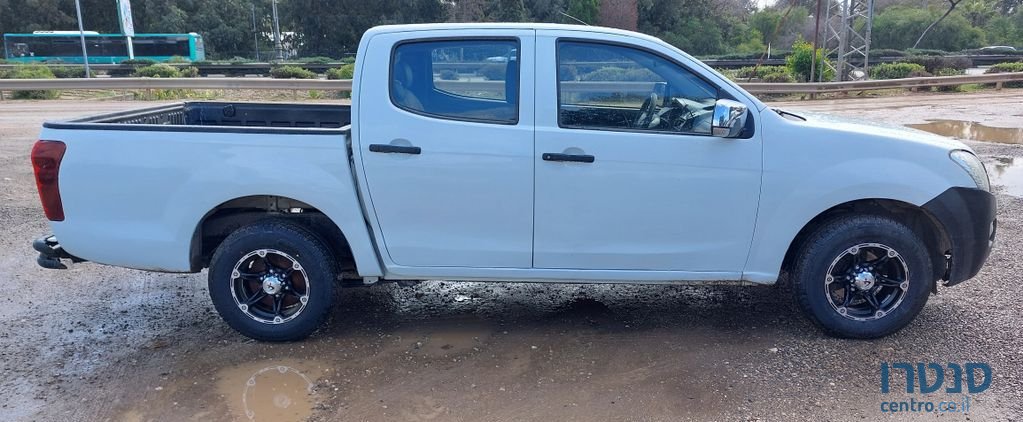 2014' Isuzu 2X4 D-Max איסוזו photo #6