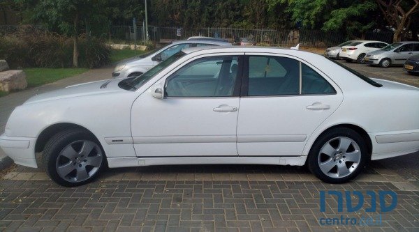 2000' Mercedes-Benz photo #1