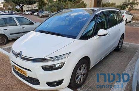 2016' Citroen C4 Picasso סיטרואן C4 פיקאסו photo #2
