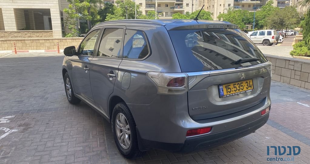 2015' Mitsubishi Outlander מיצובישי אאוטלנדר photo #3