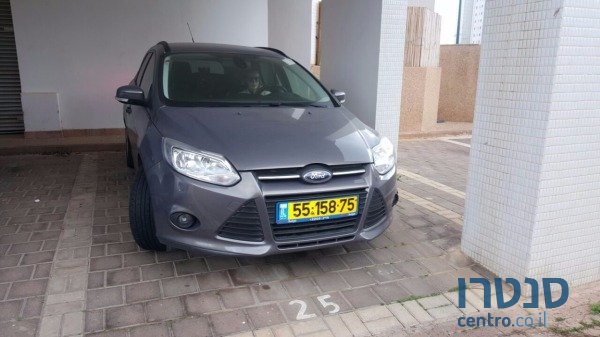 2012' Ford Focus photo #1