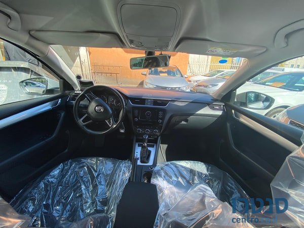 2017' Skoda Octavia photo #5