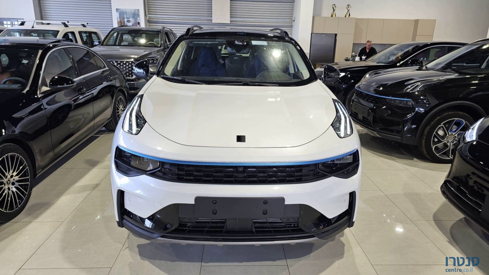 2025' Lynk & Co 01 photo #1