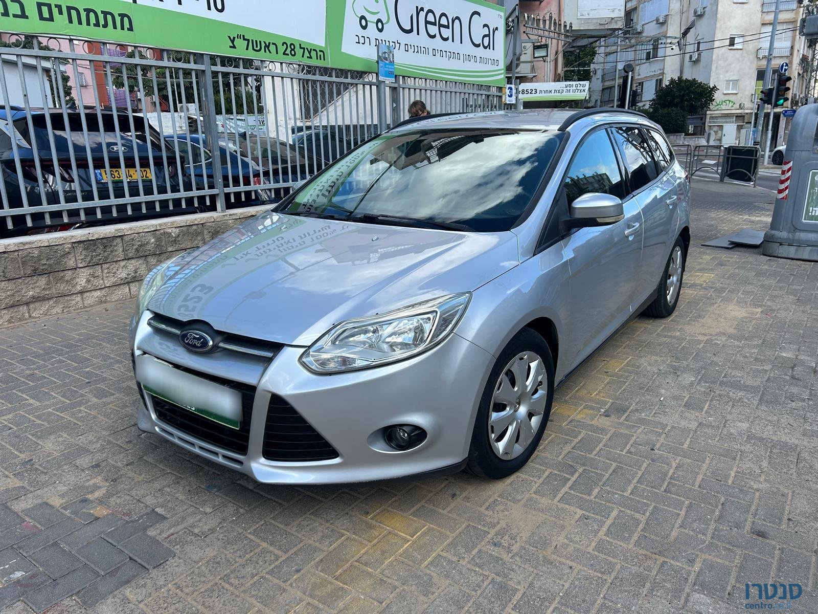 2013' Ford Focus photo #1