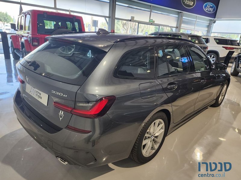 2022' BMW 3 Series ב.מ.וו סדרה 3 photo #3