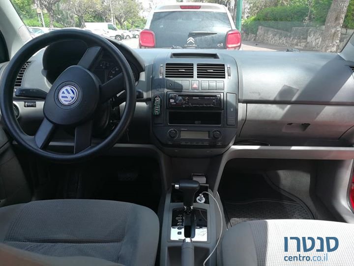 2003' Volkswagen Polo photo #2