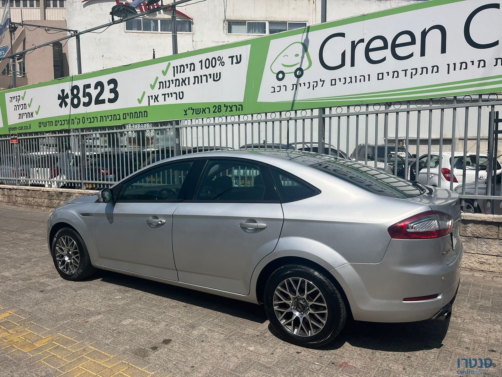 2014' Ford Mondeo photo #5