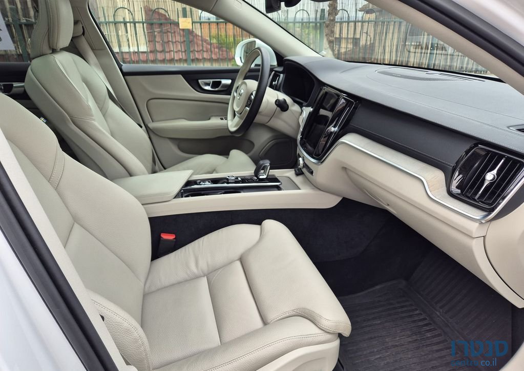 2024' Volvo V60 וולוו photo #3