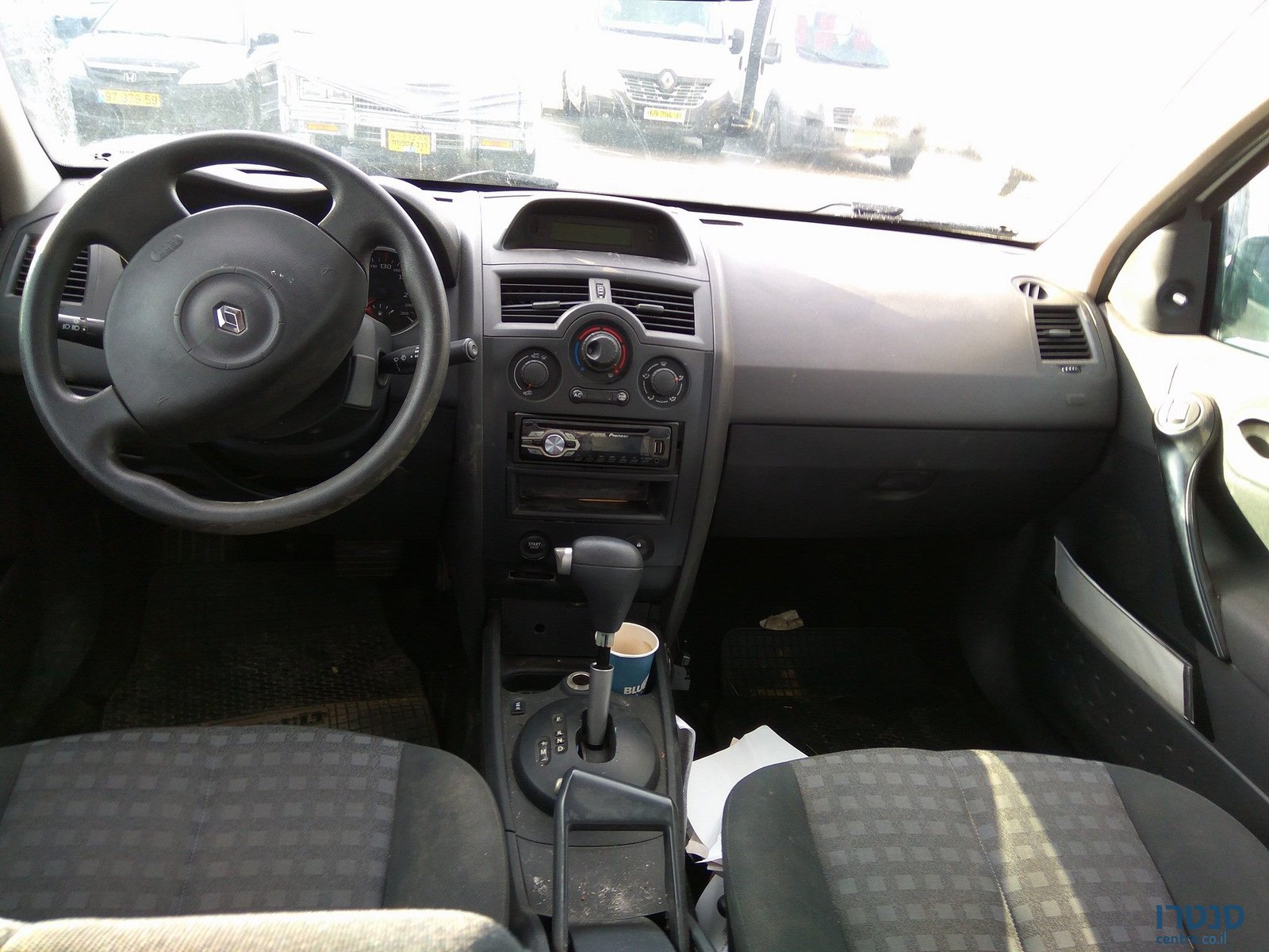 2008' Renault Megane BUISNESS photo #2