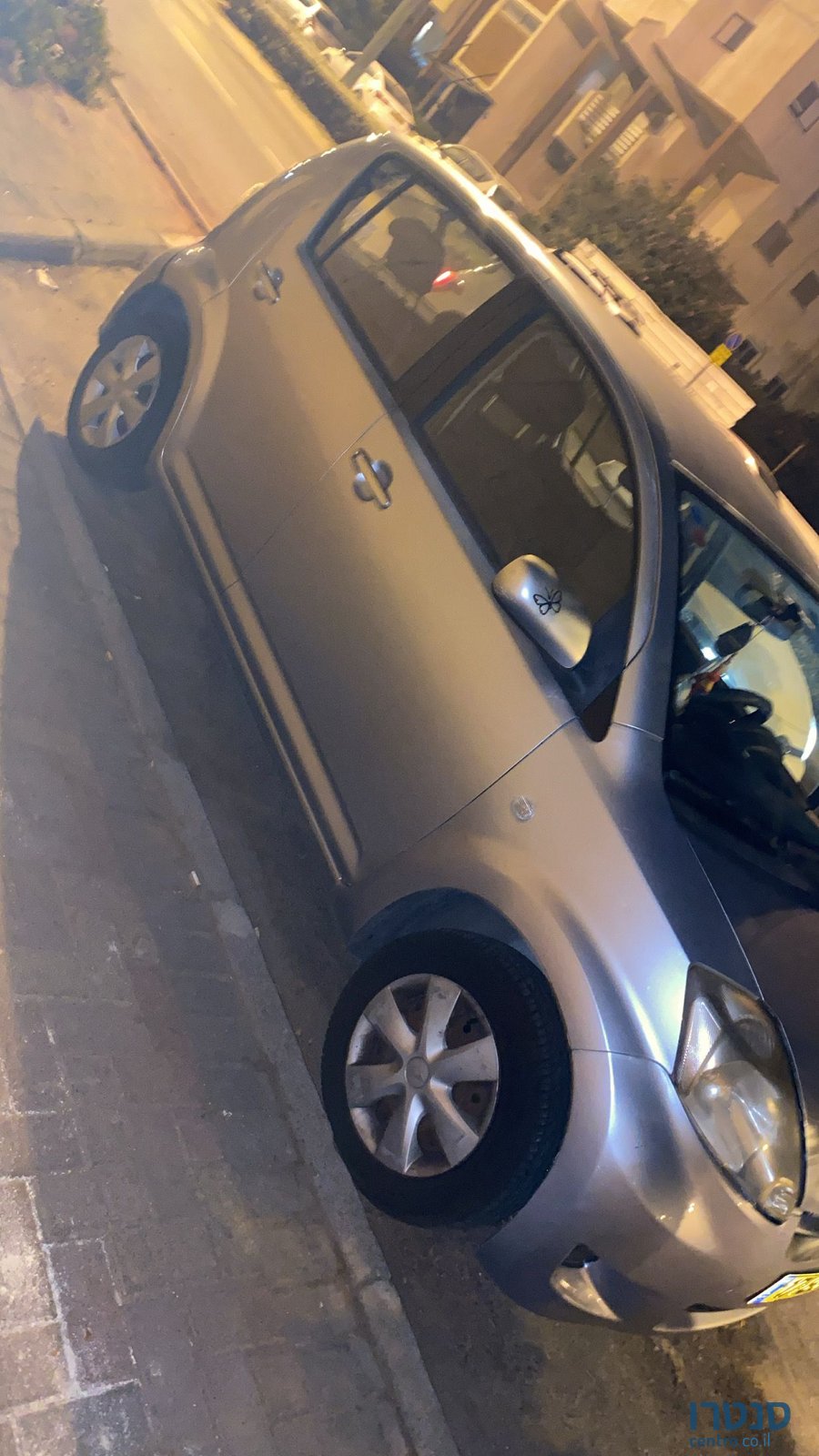 2010' Daihatsu Sirion דייהטסו סיריון photo #3